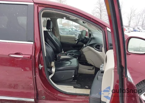 2018 Chrysler Pacifica Touring L z USA, uszkodzony, nr VIN 2C4RC1BG8JR185808